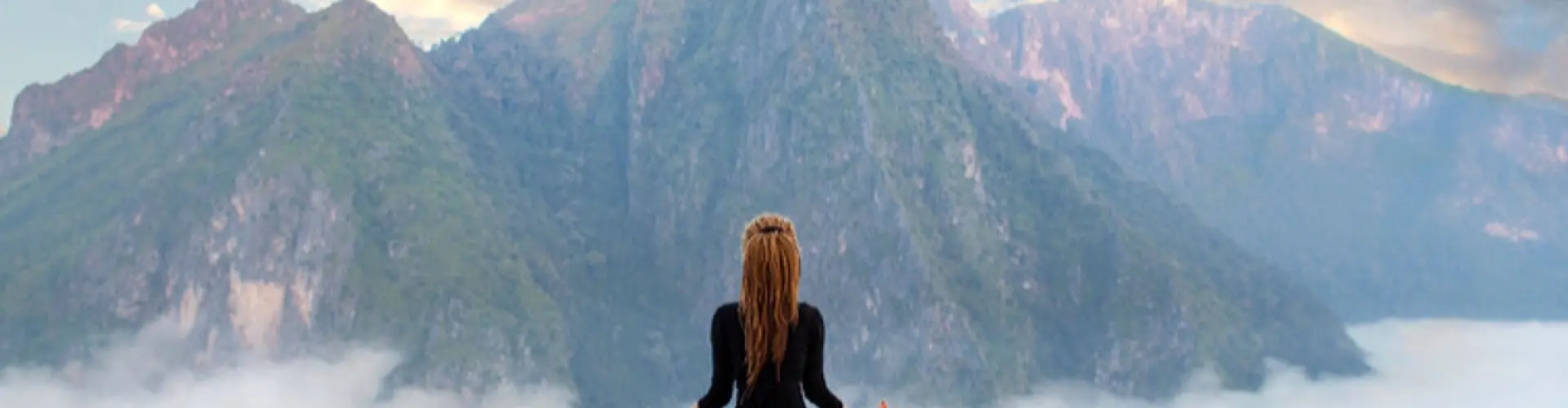 Jornada Interior através da Meditação da Respiração - Online Class by Cassaundra Paolini